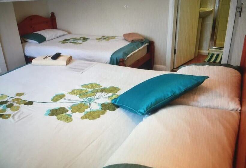 Трехместный Номер Комфорт, Apple House Guesthouse Heathrow Airport