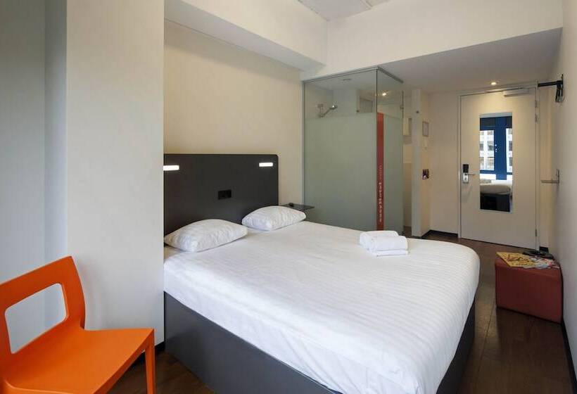 Номер Стандарт, Easyhotel The Hague City Centre