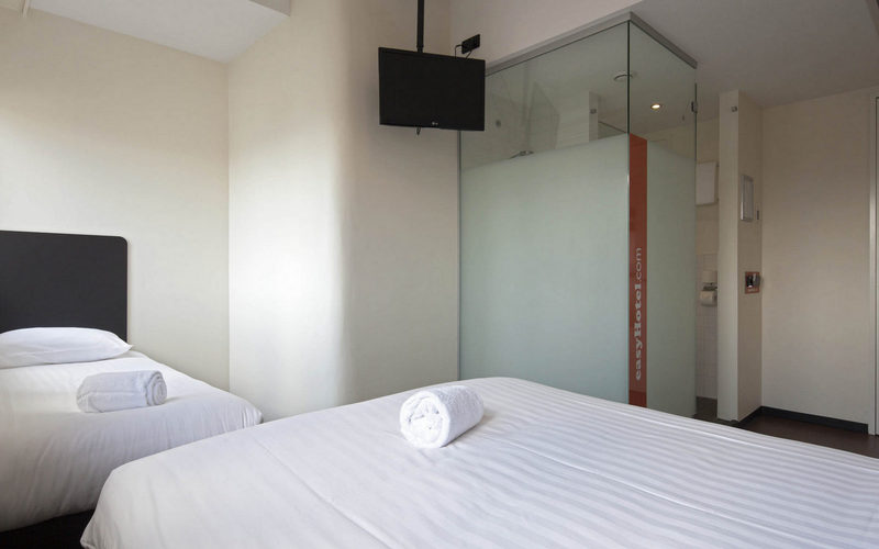 Номер Стандарт Трехместный, Easyhotel The Hague City Centre