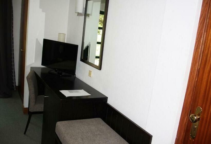 Habitación Estándar Vista Piscina, Flag Hotel Santarém