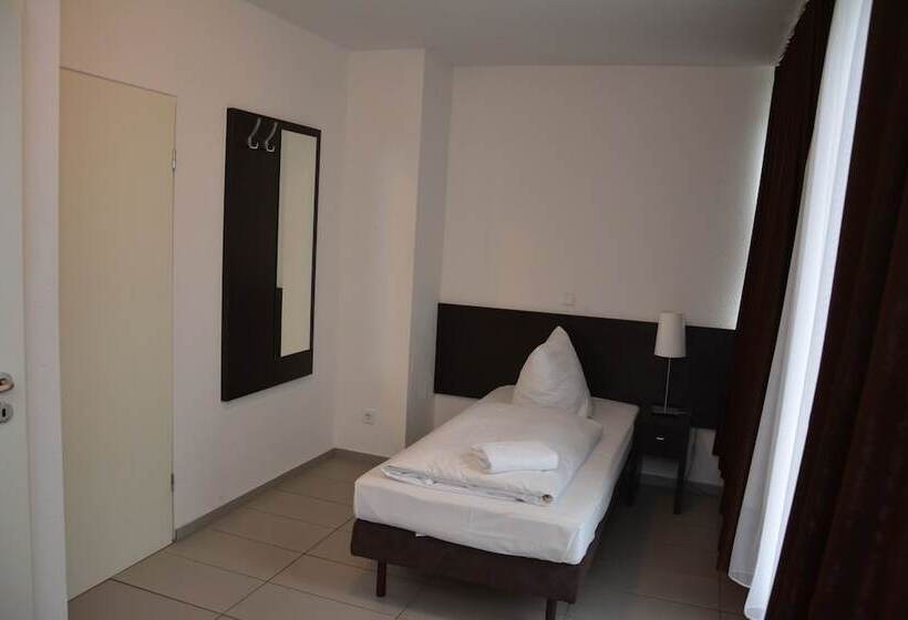 اتاق استاندارد یک نفره, Mosel Hotel Frankfurt