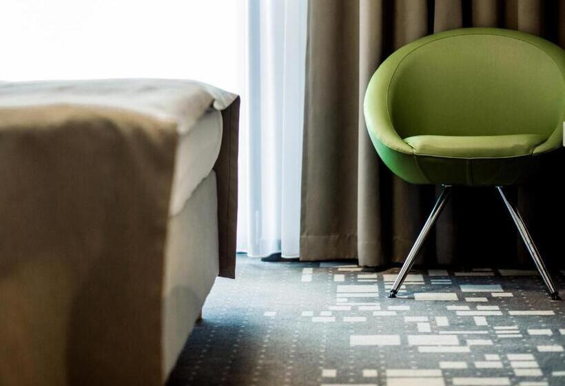 Номер Стандарт Индивидуальный, Q Hotel Plus Wrocław