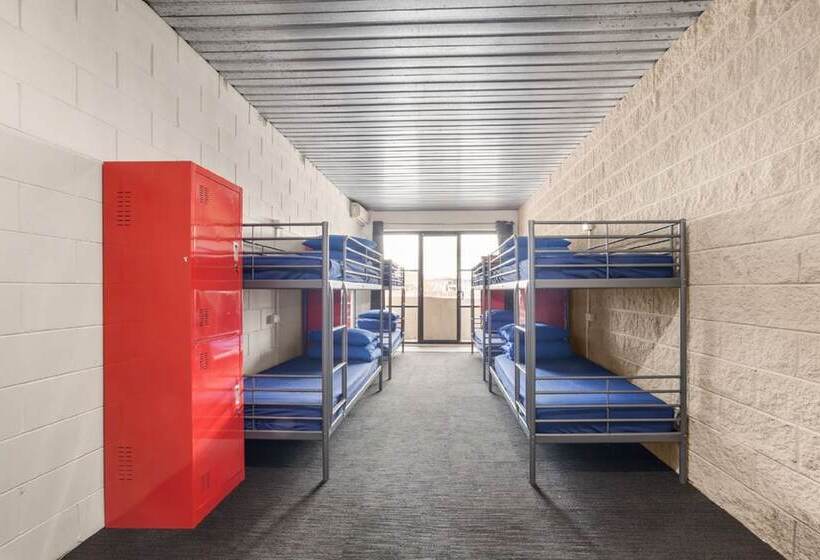 تختخواب در اتاق مشترک, Summer House Melbourne