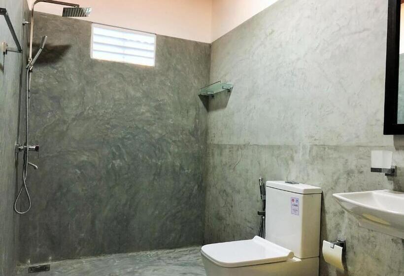 Номер Deluxe с Балконом, Sunflower Beach Resort