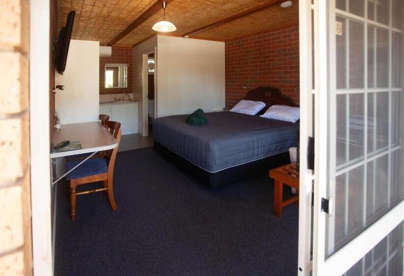 스탠다드 룸 킹사이즈 침대, Foundry Palms Motel