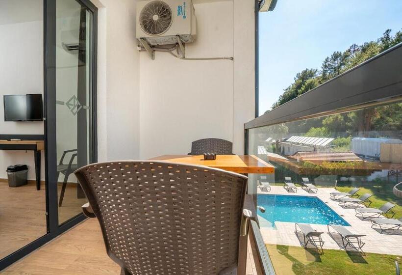 Quarto Deluxe com Sacada, Marmaris Kensington Green