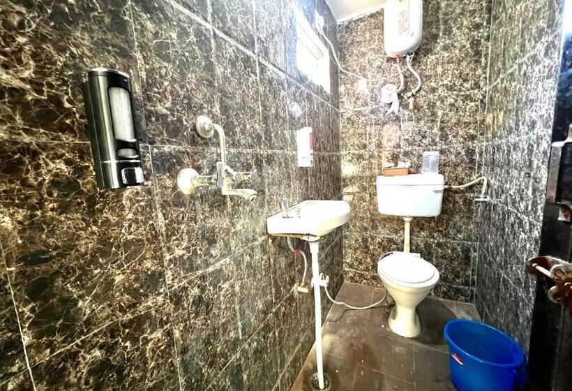 Трехместный Номер Deluxe, Bhoora House