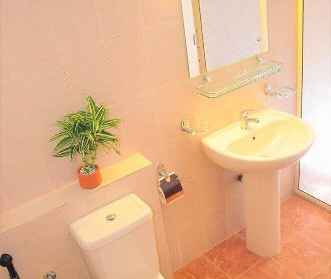 Номер Стандарт, Aca B&b