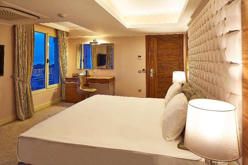 سوئیت جونیور با تخت بزرگ, Doubletree By Hilton Hotel Izmir   Alsancak