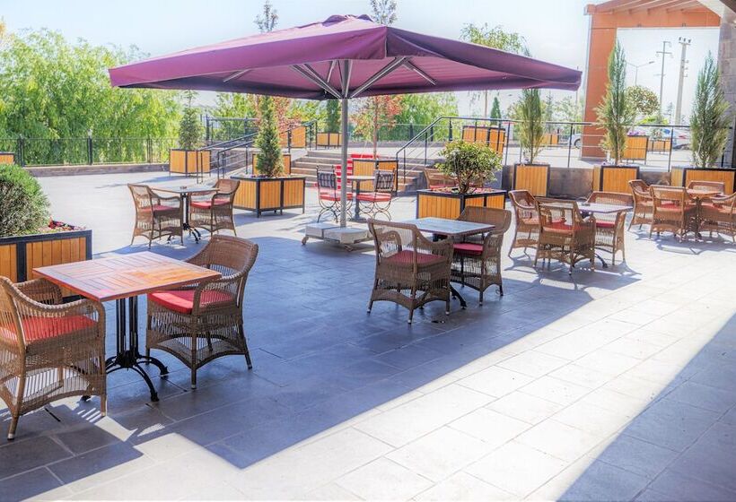 Люкс Повышенной Комфортности, Ramada by Wyndham Cappadocia