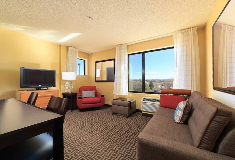 Люкс 2 Спальни, Towneplace Suites Farmington