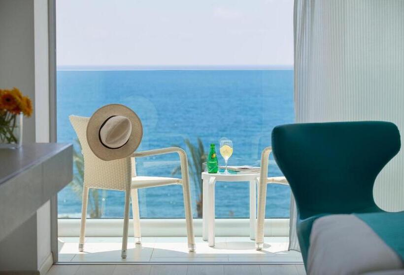 景色の見えるスーペリアルーム, King Evelthon Beach Hotel & Resort