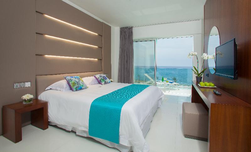 オーシャンビュージュニアスイート, King Evelthon Beach Hotel & Resort