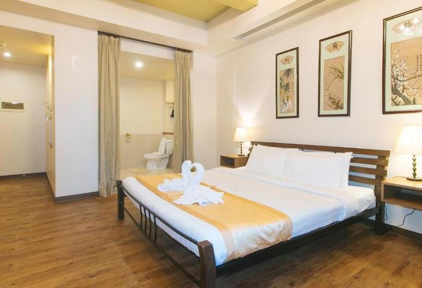 Номер Deluxe Кровать Кинг, Reddoorz Premium At Anisabel Suites Davao City