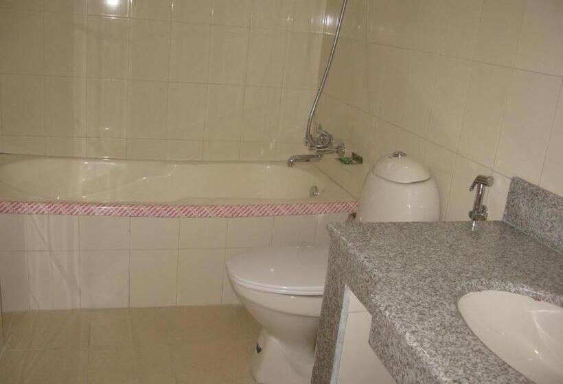 Deluxe Room, Asia