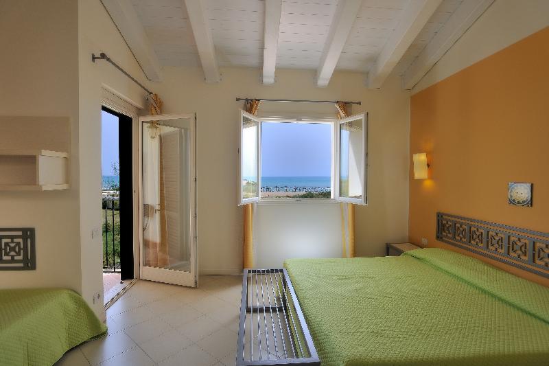 اتاق سوپریور چهار تخته, Sikania Eco Resort