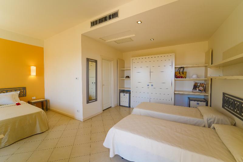 اتاق کلاسیک چهارنفره, Sikania Eco Resort