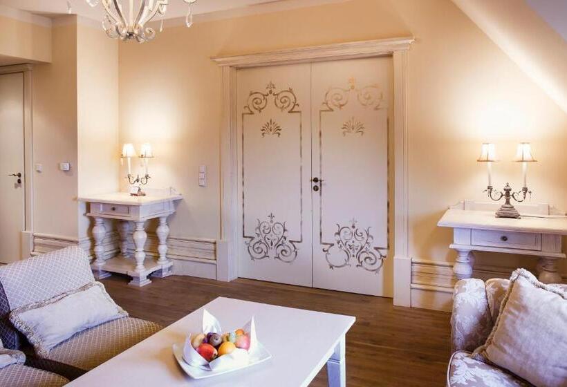 Family Suite, Krol Kazimierz