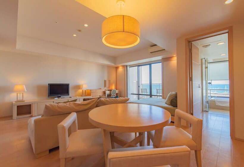 이그제큐티브 스위트, Moon Ocean Ginowan Hotel & Residence