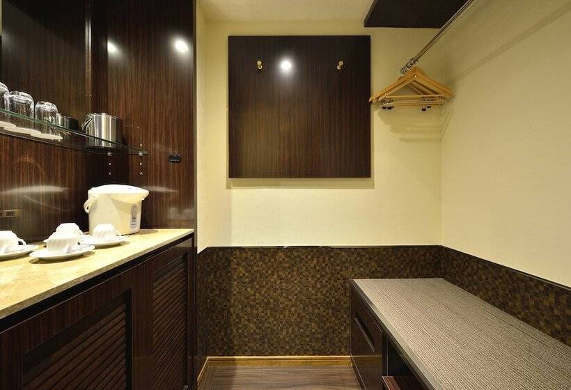 Номер Премиум, Okinawa Kariyushi Resort Exes Ishigaki