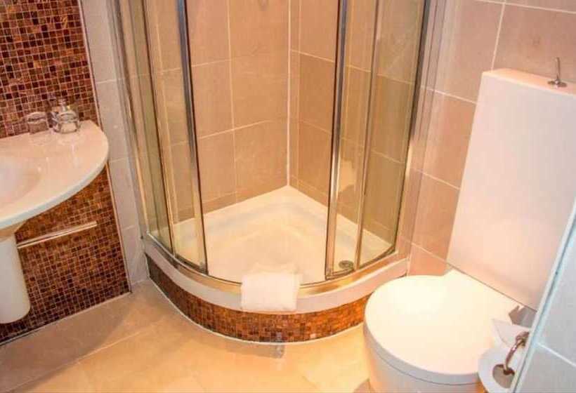 Quarto Triplo Clássico, The Grand