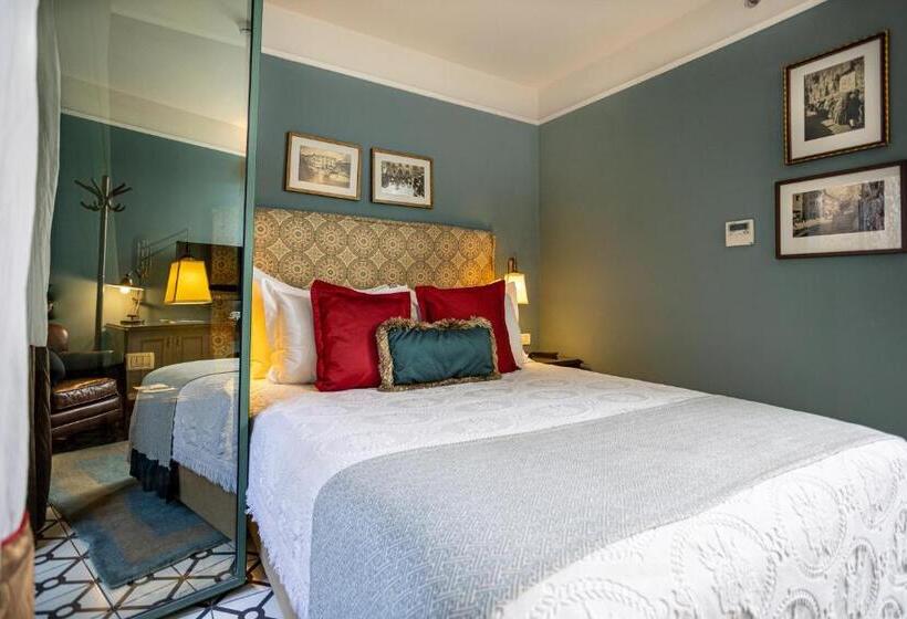 Quarto Estandar com Sacada, Arthur Hotel   An Atlas Boutique