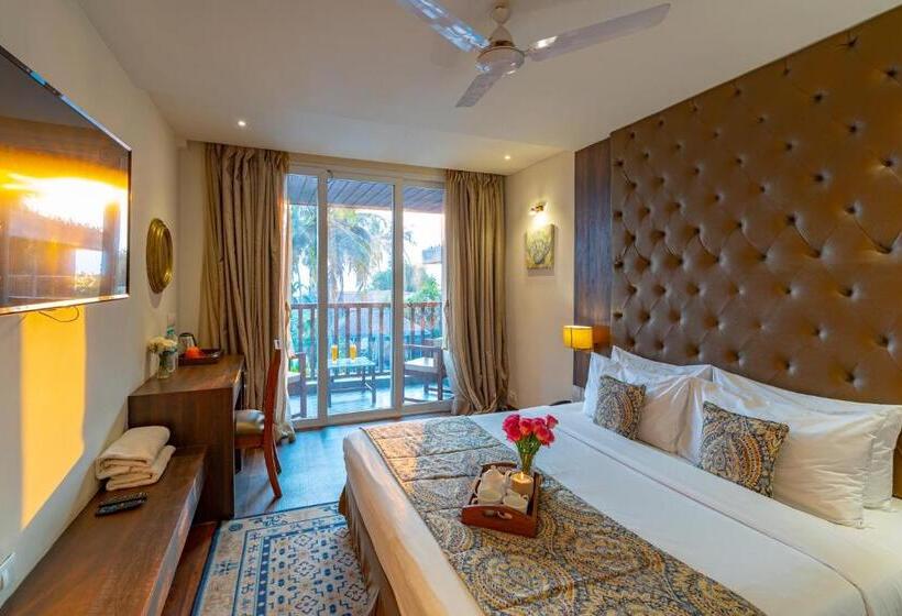 اتاق لوکس با چشمانداز استخر, Riva Beach Resort