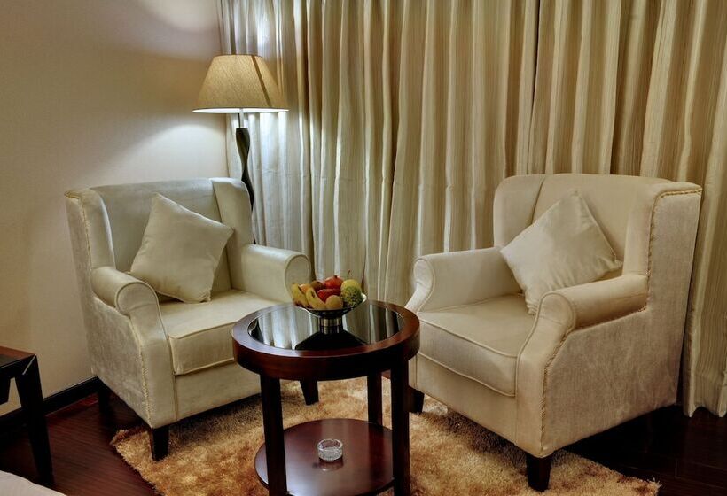 俱乐部房间, The Fern Residency  Rajkot