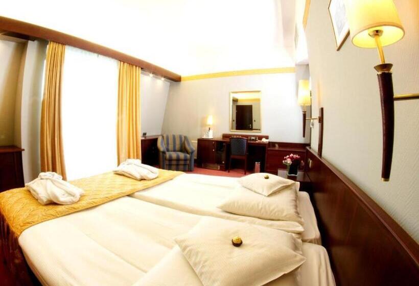 Номер Стандарт, Parkhotel Vienna