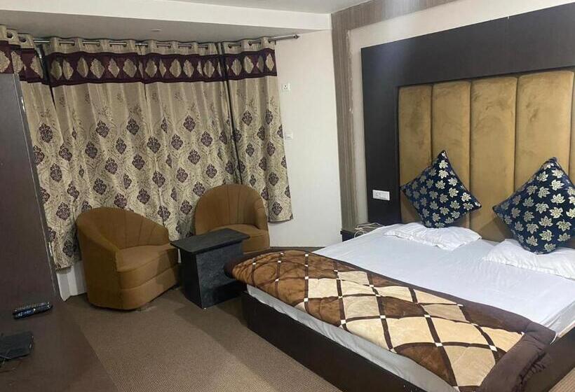 اتاق استاندارد, Zoon Dabb Srinagar Airport Kashmir
