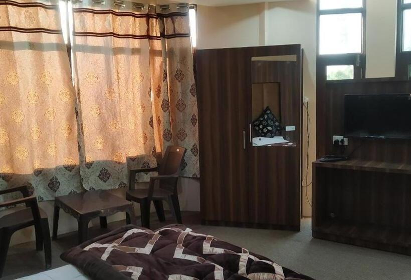 اتاق استاندارد, Zoon Dabb Srinagar Airport Kashmir