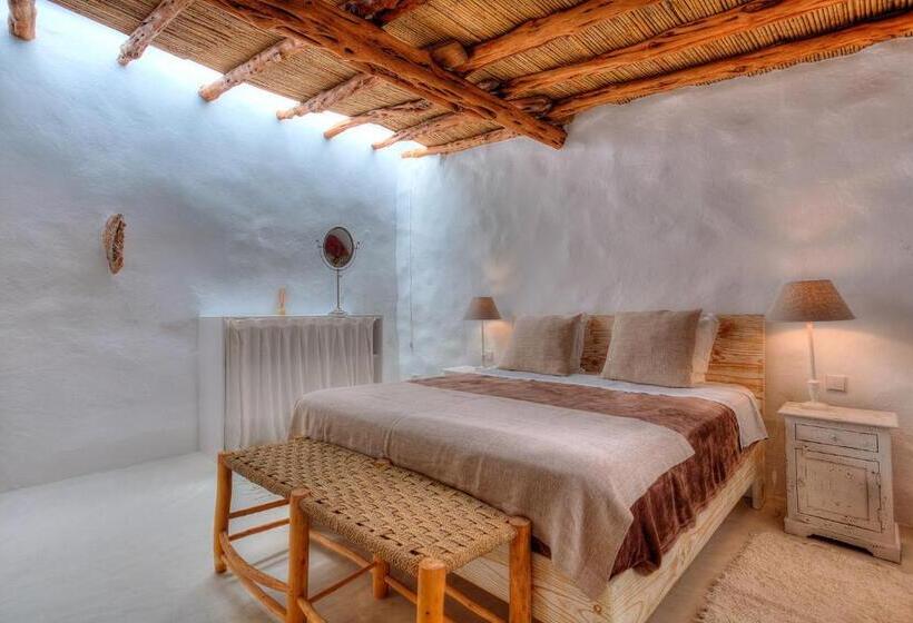 Номер Стандарт Вид на Парк, Can Quince De Balafia   Turismo De Interior