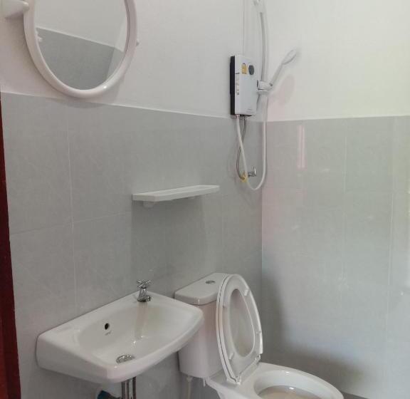 Семейный Номер, Sanhak Guesthouse 1