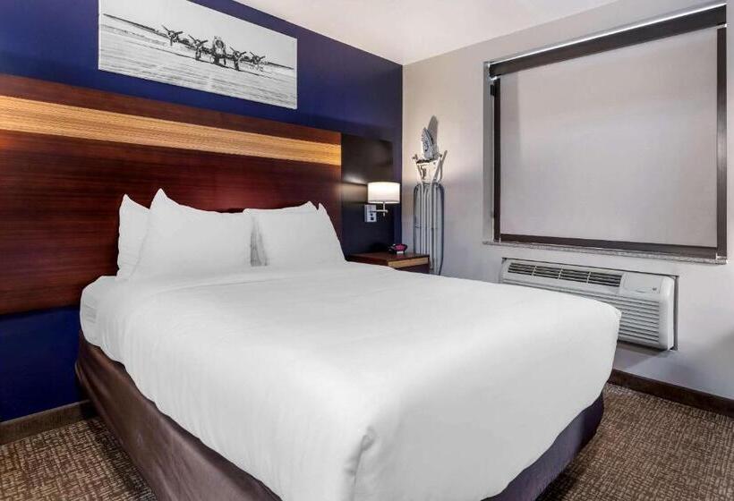 اتاق استاندارد با تخت بزرگ, Avion Inn Near Lga Airport, Ascend Hotel Collection