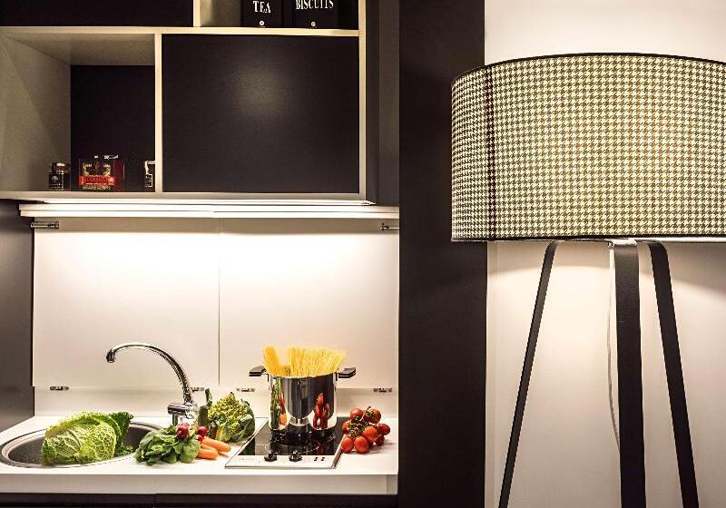Президентский Люкс, Corso 281 Luxury Suites
