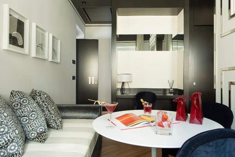 Президентский Люкс, Corso 281 Luxury Suites