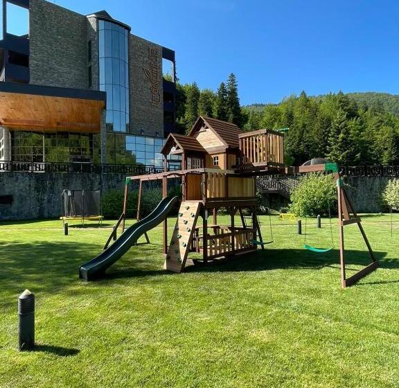 Cameră Executivă, Lux Garden