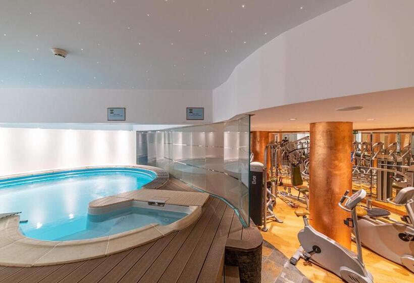 Suite, Lux Garden