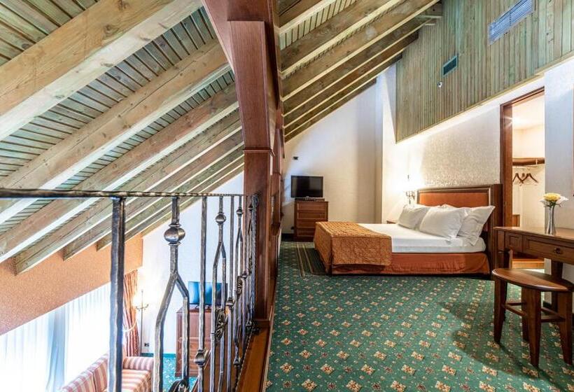 Suite, Lux Garden