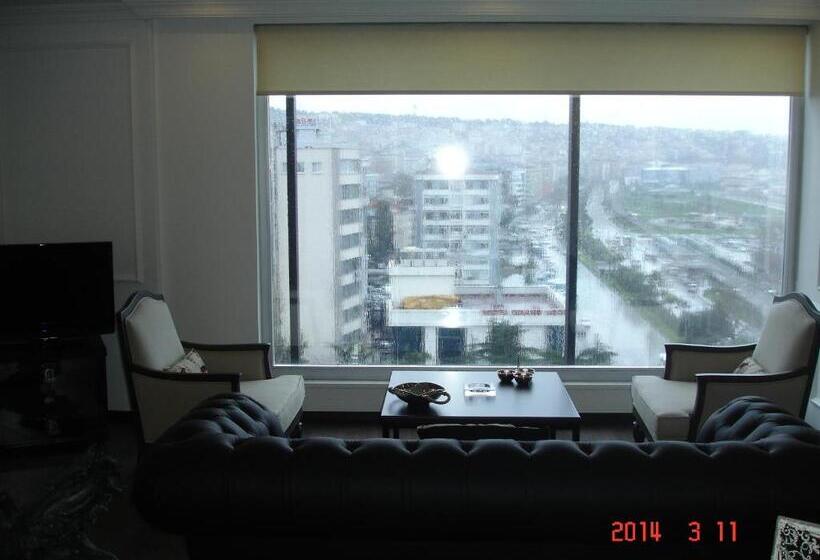 سوییت, North Point