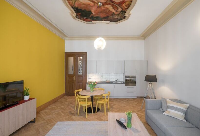 آپارتمان 1 خوابه, Art House Apartments By Adrez Living