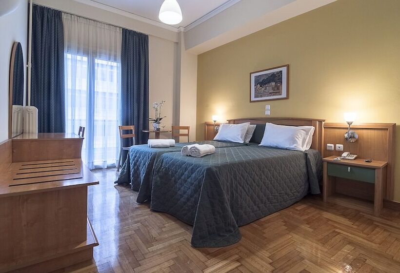 Quarto Estandar Individual, Ares Athens