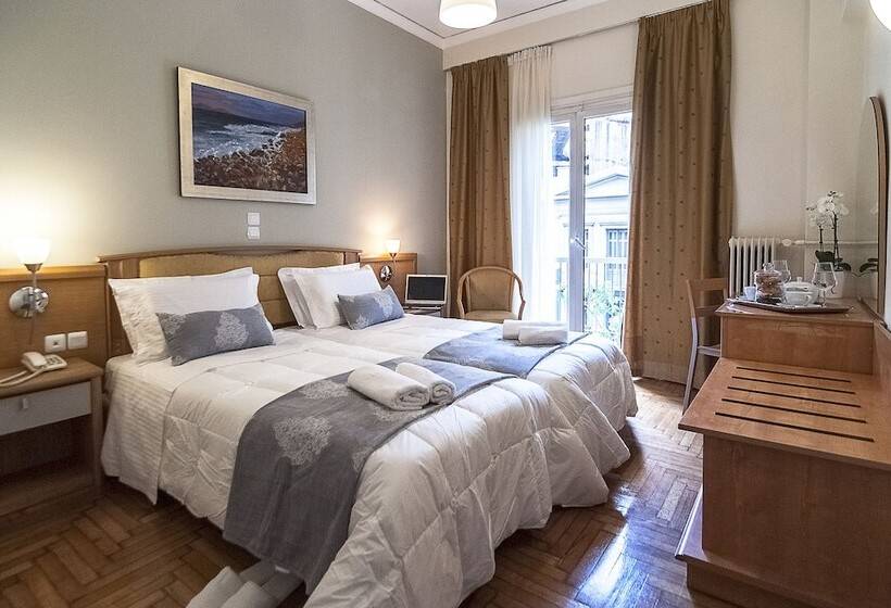 Quarto Estandar, Ares Athens