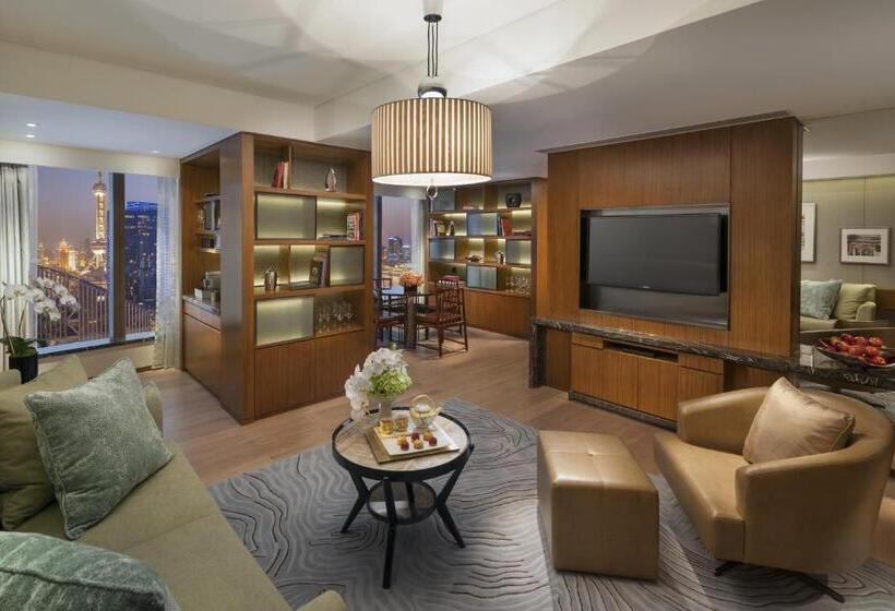 سوئیت با تخت بزرگ, Mandarin Oriental Pudong, Shanghai