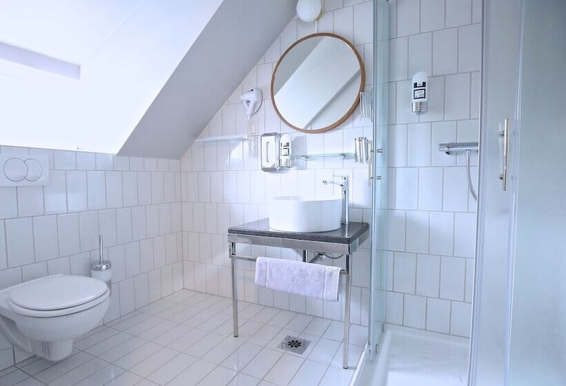 Quarto Economy Individual, Das Schreder