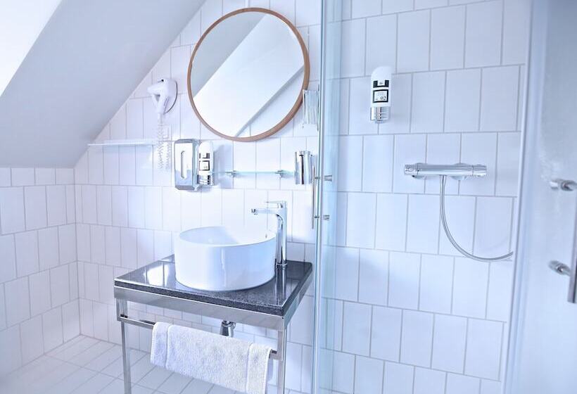 Quarto Estandar, Das Schreder
