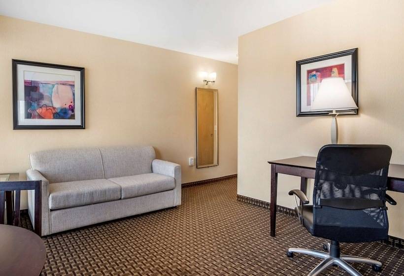스위트, Best Western Plus Philadelphia Airport South At Widener University