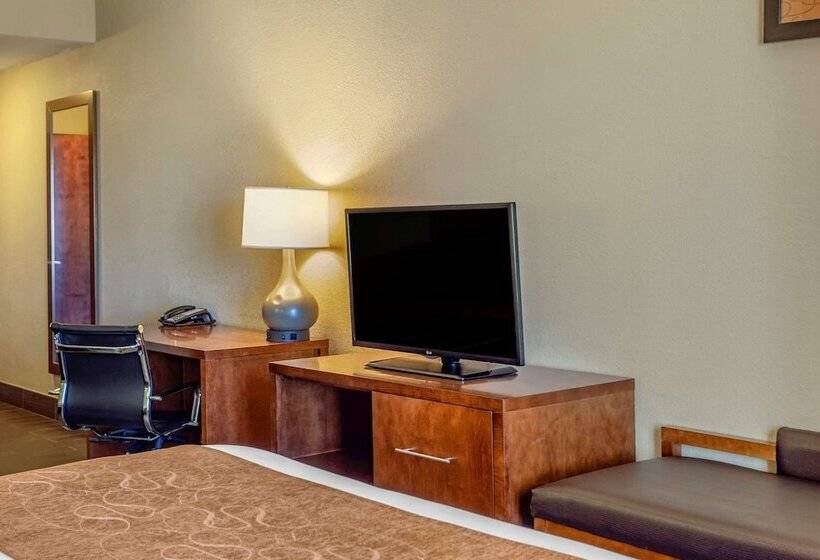 Люкс, Comfort Suites Batesville