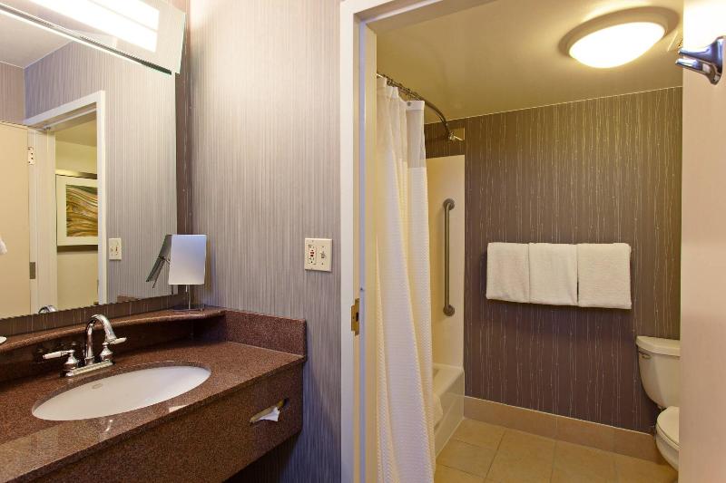 스탠다드 룸 킹사이즈 침대, Courtyard San Diego Central
