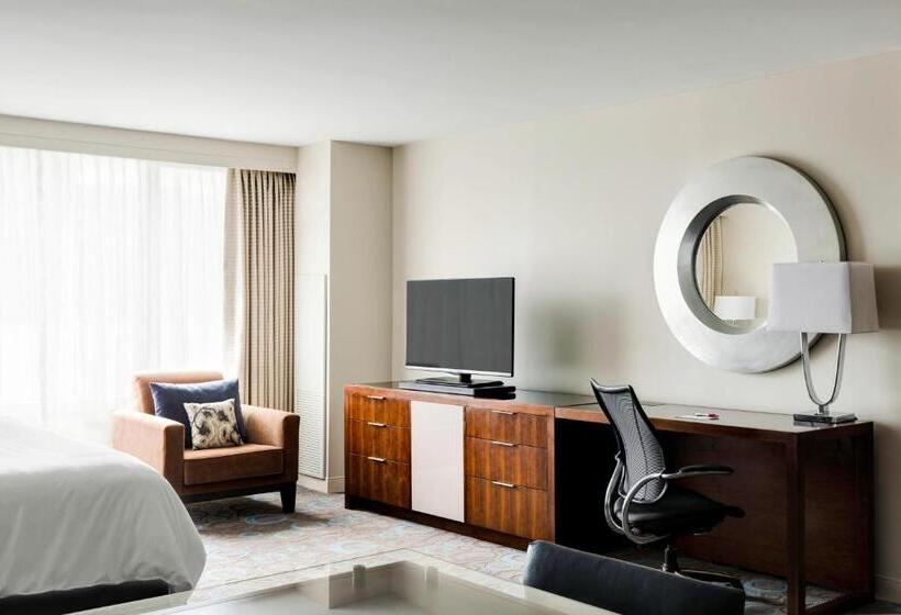 스탠다드 스튜디오 킹침대, Marriott Marquis Washington, Dc
